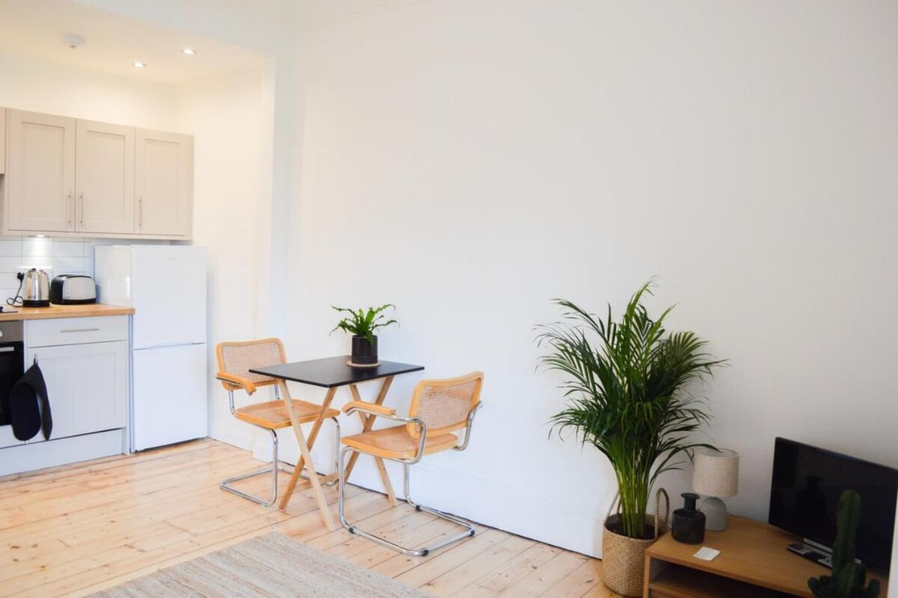 Modern 1 Bedroom Flat In The Heart Of เอดินบะระ ภายนอก รูปภาพ